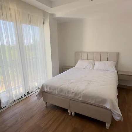 Nest Park דירה